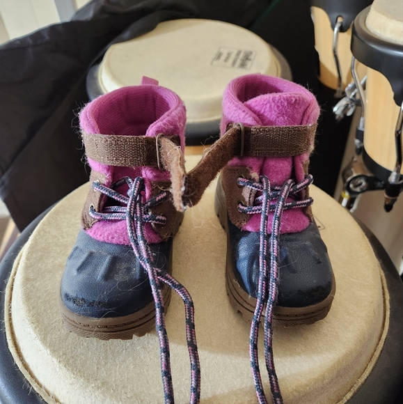 Carters Toddler Size 7 Rain/Snow Boots - Picture 2 of 4